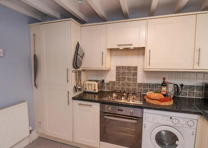 Adventure * ウィットビー